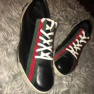 2012 Men’s shoes • Used • Leather is in condition